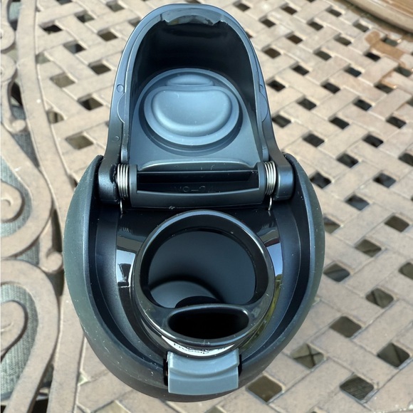 NWT- Owala 32oz Stainless Steel FreeSip Spout Water Bottle- Very Very Dark - Picture 3 of 4